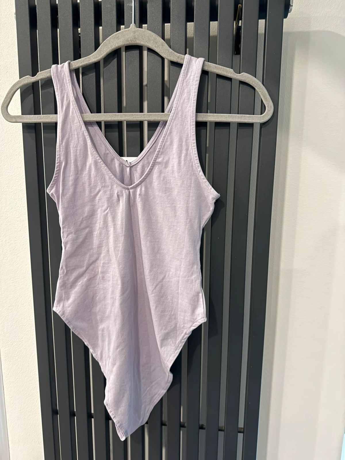 Cropp lila body hímzett szívekkel – XS méret 3