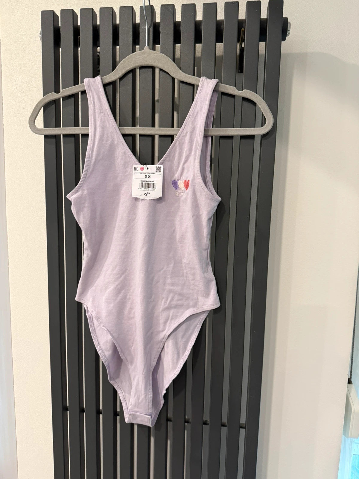 Cropp lila body hímzett szívekkel – XS méret 1