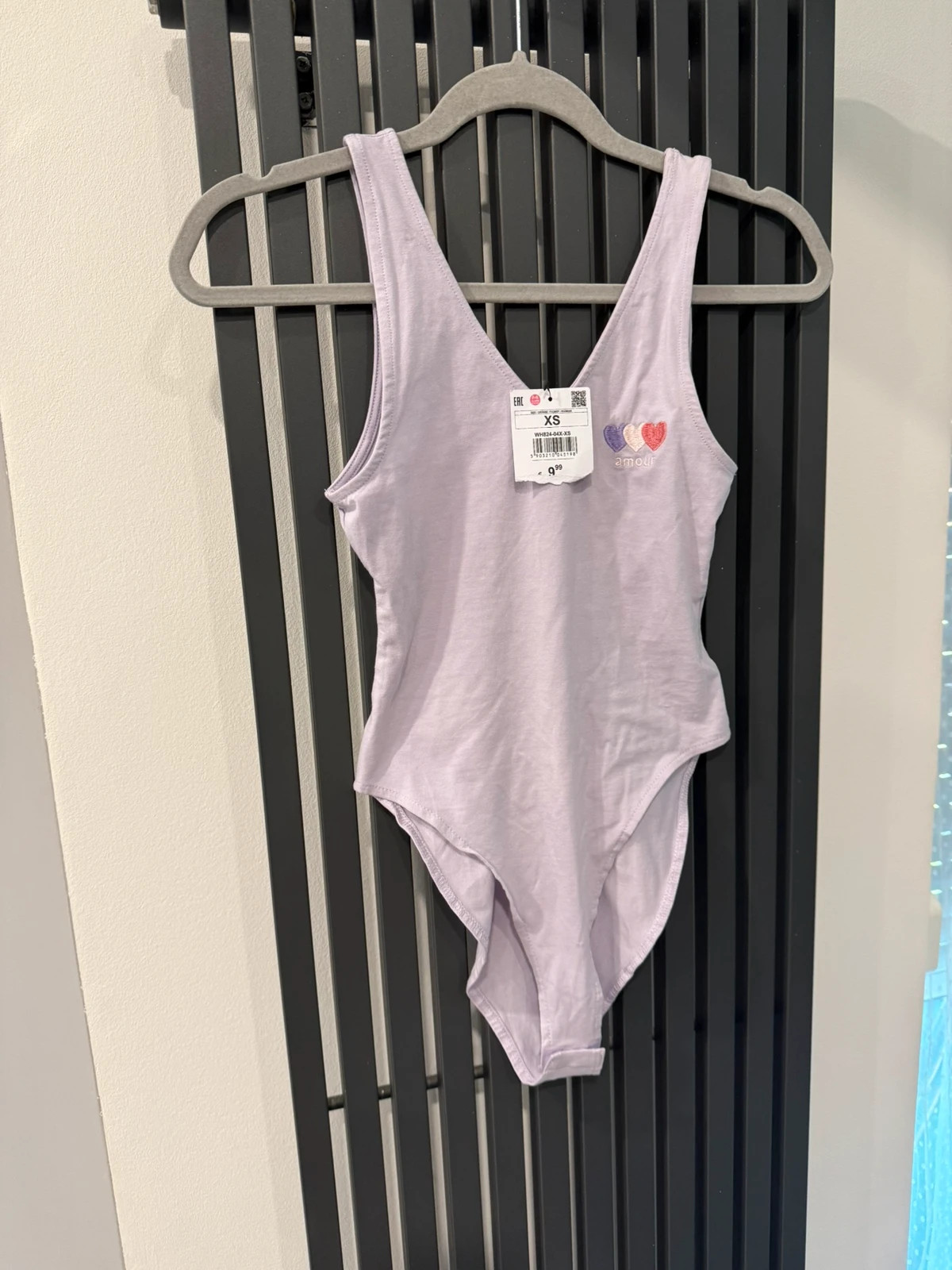 Cropp lila body hímzett szívekkel – XS méret 2