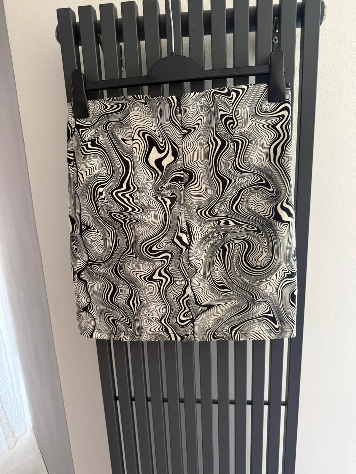 Sinsay psychedelic miniszoknya / XL méret 3