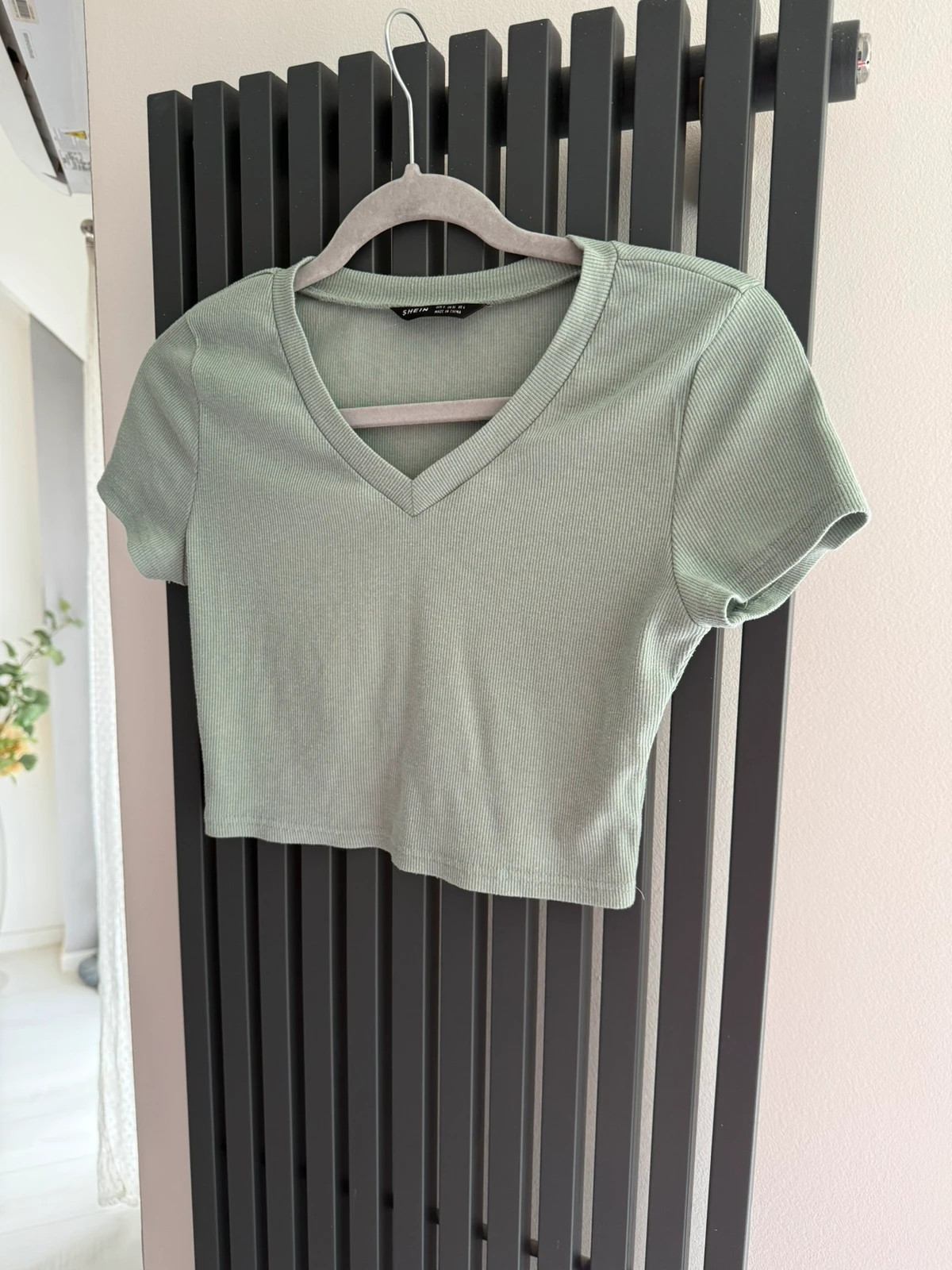 Zöld bordás crop top (Shein) - S méret 1