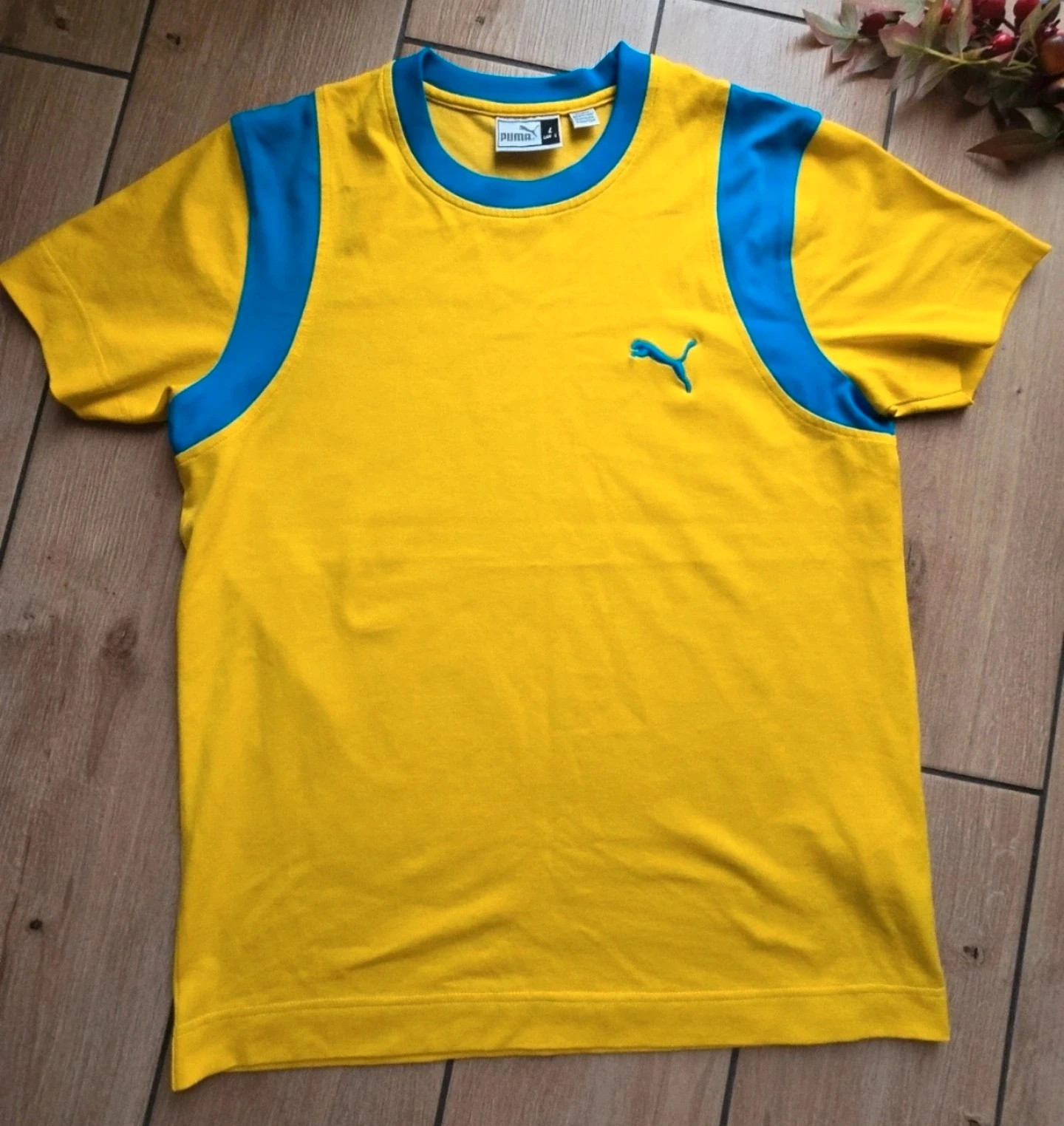 Retró Puma sárga kék "Series 1975" póló / Y2K stílus L méretű 2