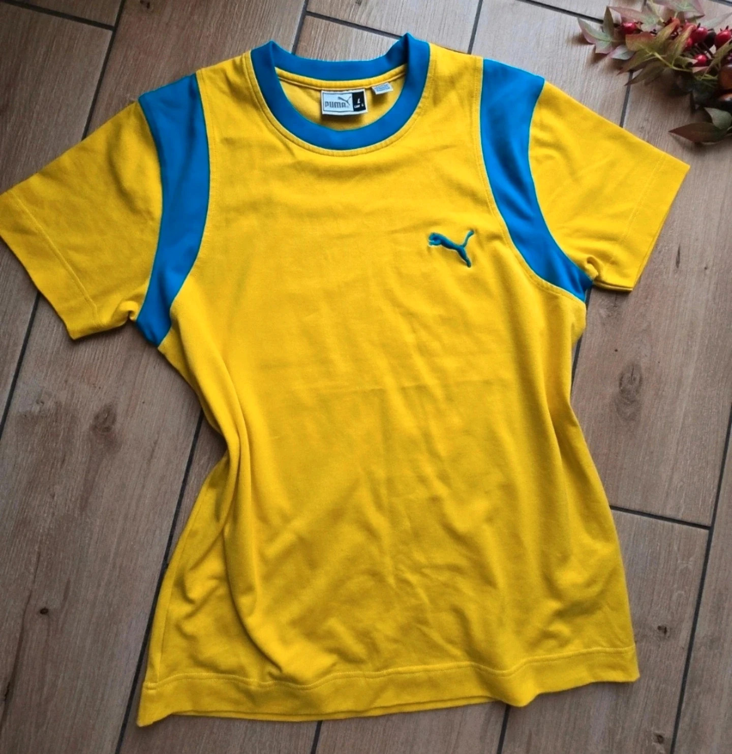 Retró Puma sárga kék "Series 1975" póló / Y2K stílus L méretű 1