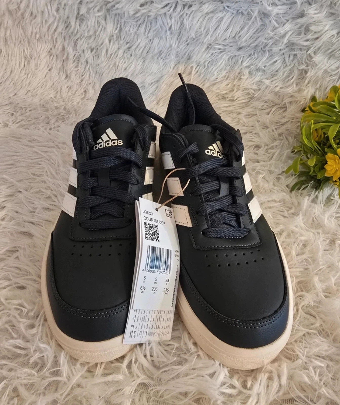 Eredeti fekete fehér Adidas női sportcipő – Új sosem viselt 38-as méretű 2