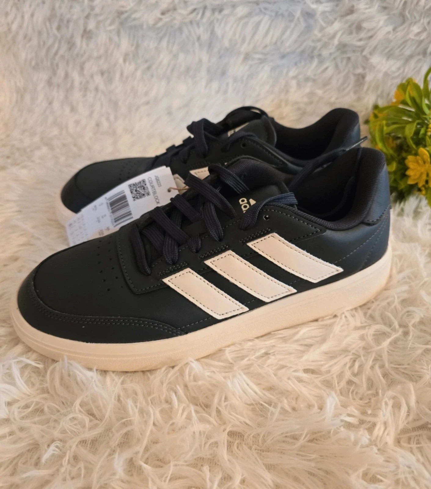 Eredeti fekete fehér Adidas női sportcipő – Új sosem viselt 38-as méretű 3