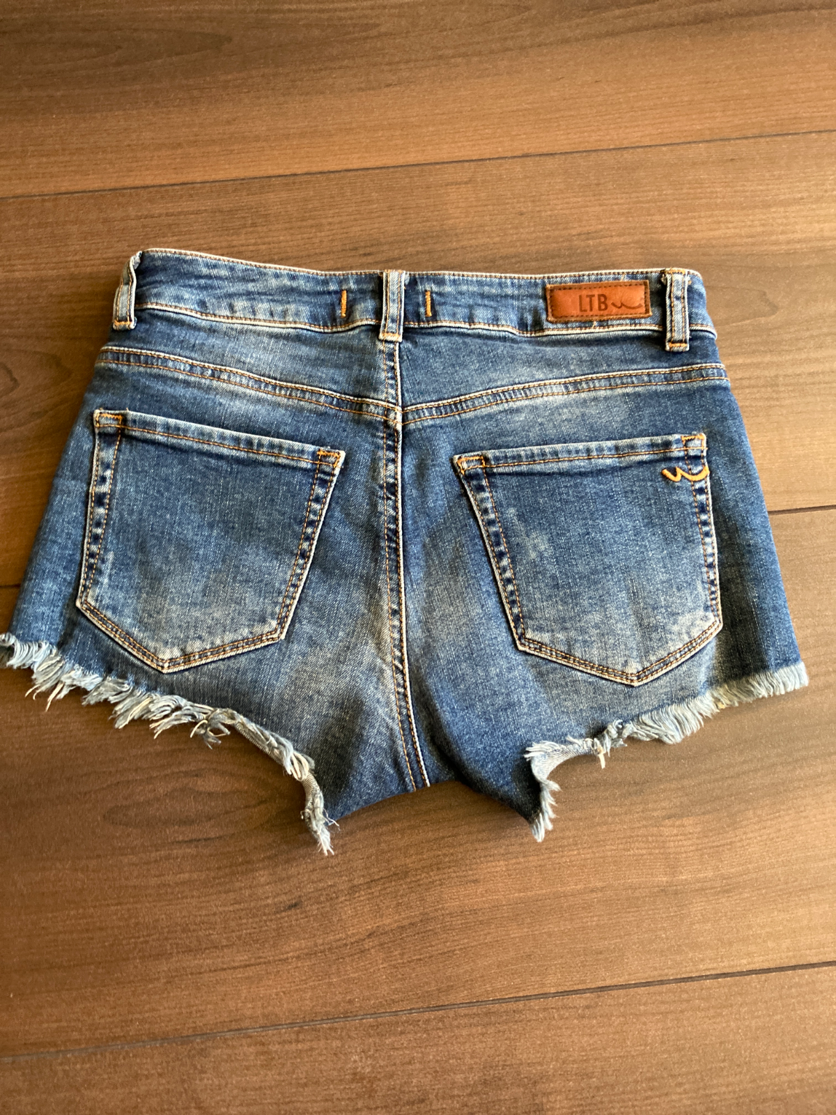 Női farmertshort 3