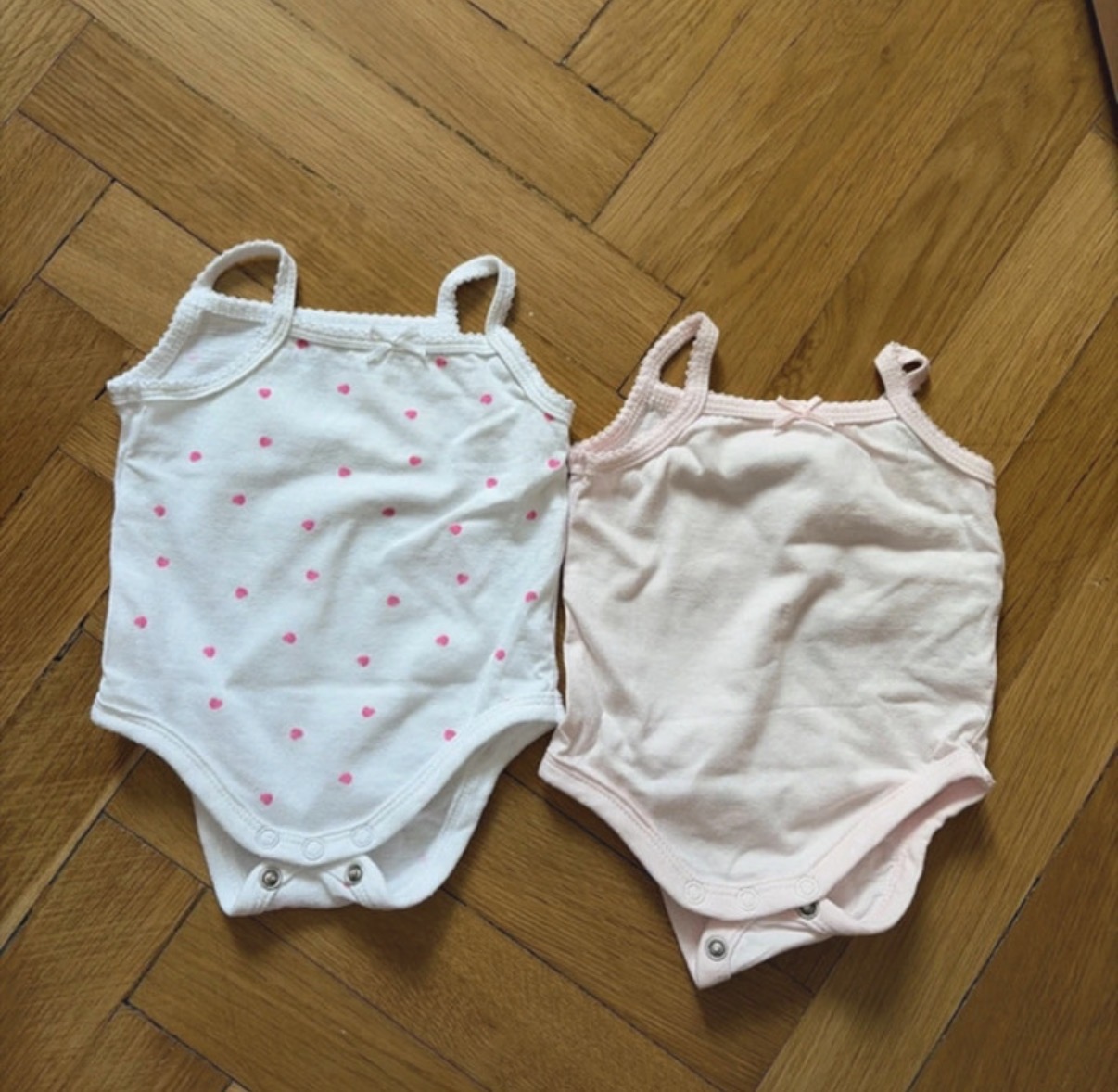 So cute 2 sleeveless bodies-62 1