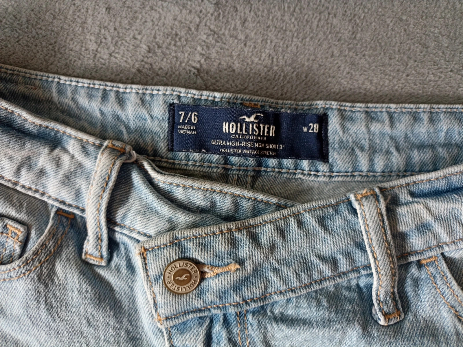 Hollister farmer short 2