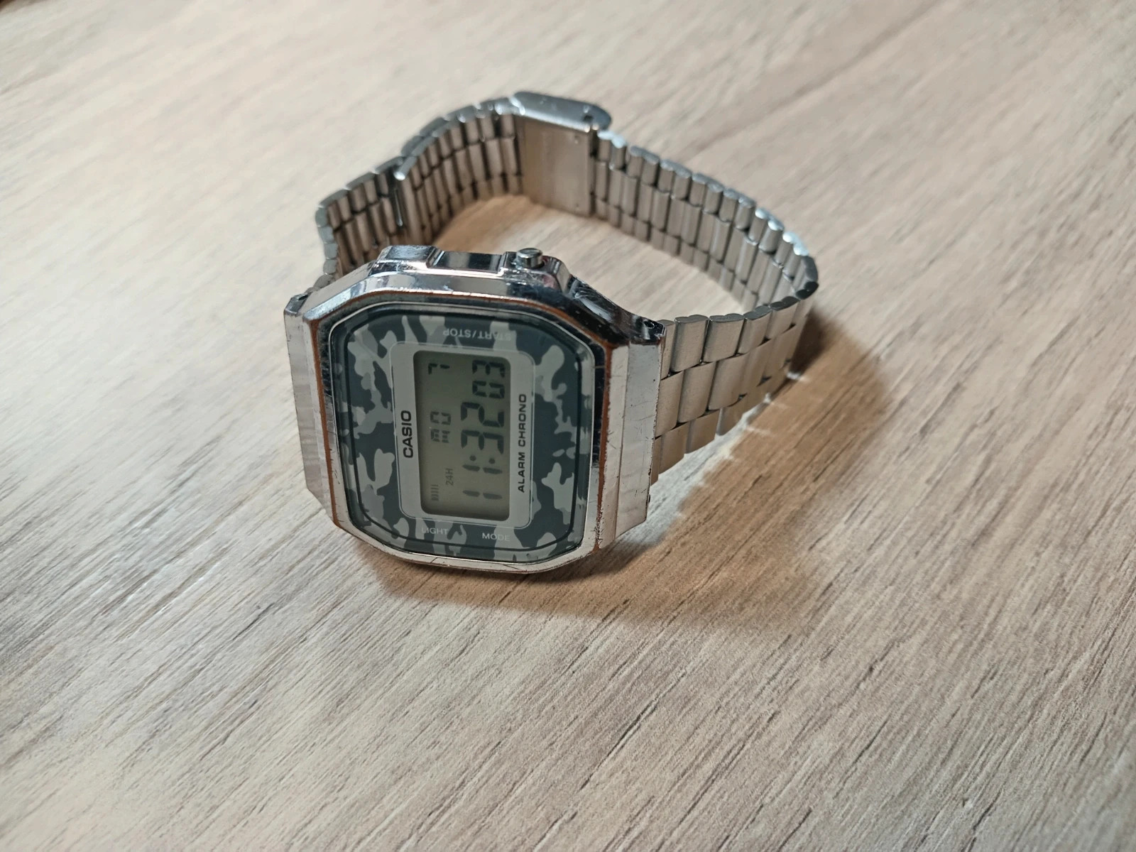 Casio A168WE 3