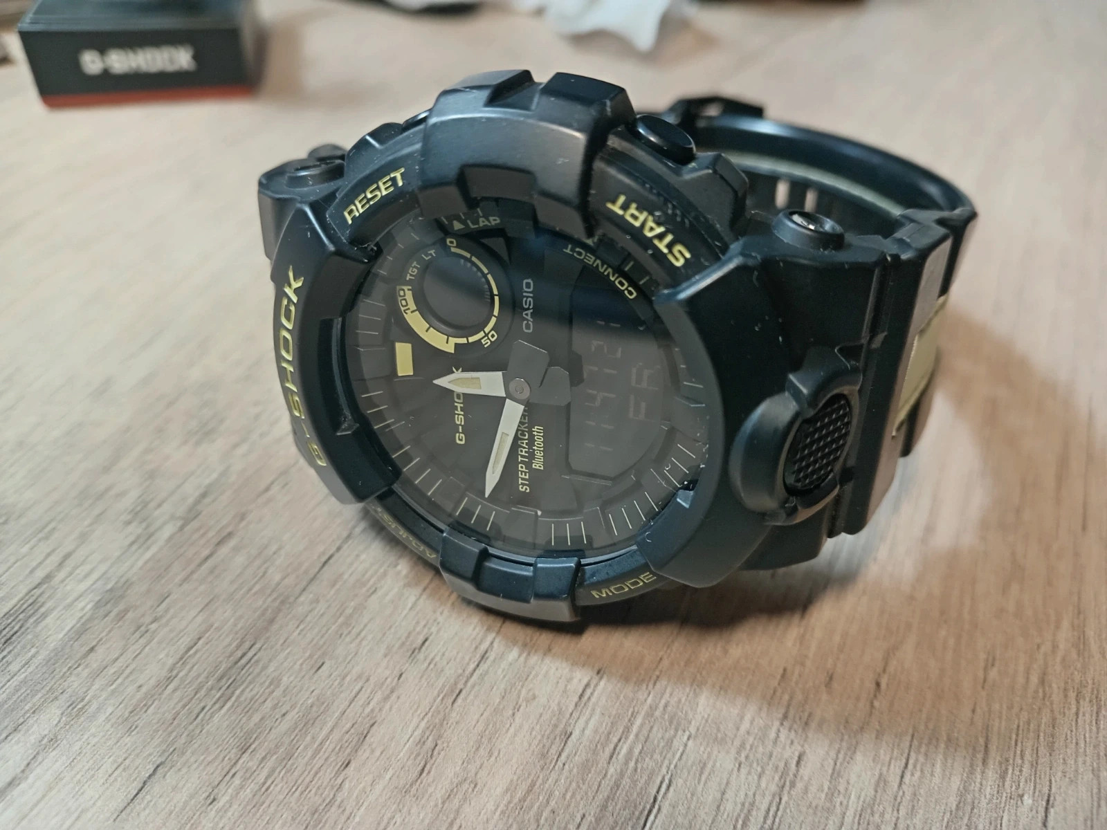 Casio G-shock GNA-800-LU-1A1ER 2