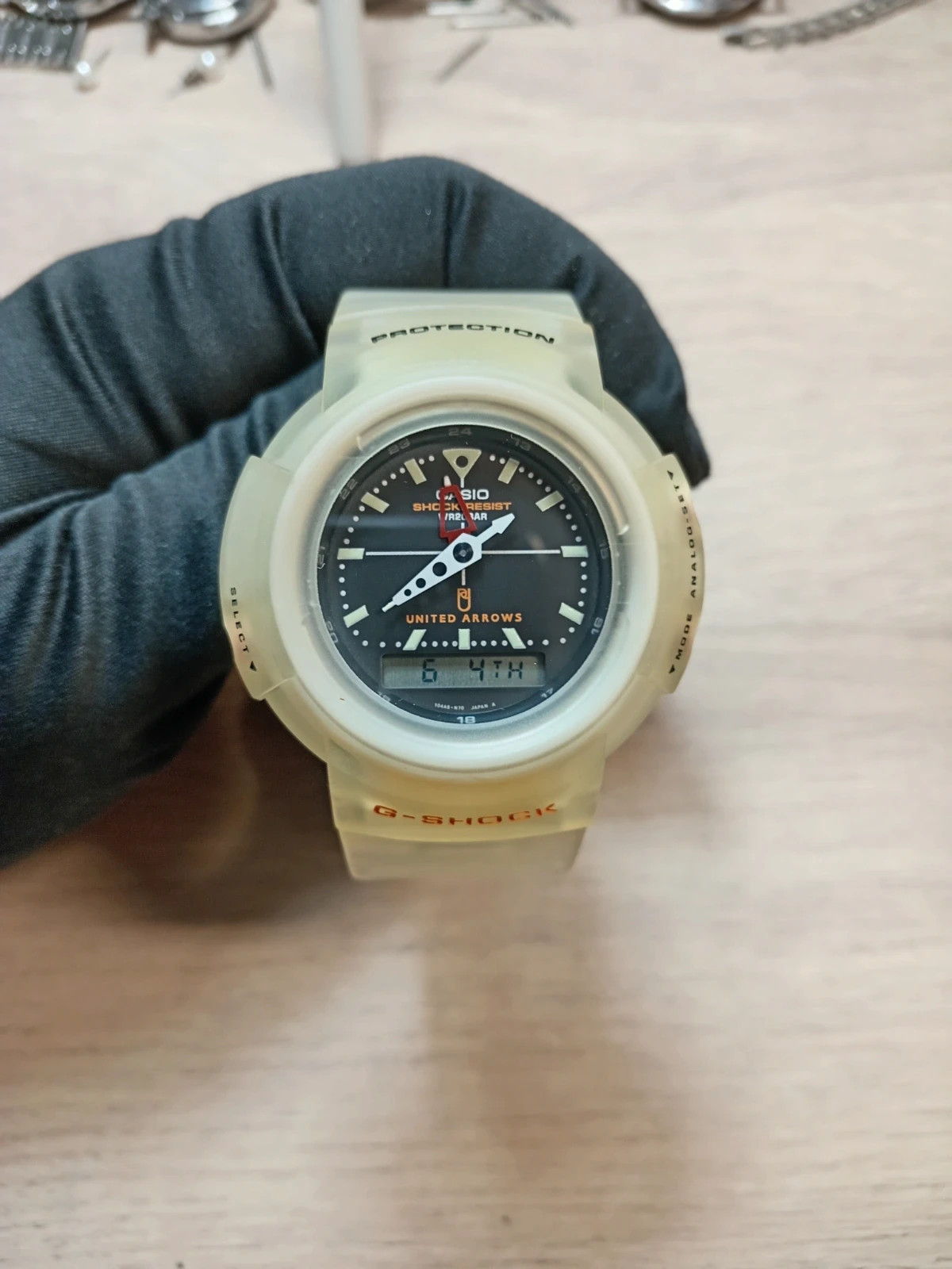 Casio G-shock AW-500BUA-1E 1