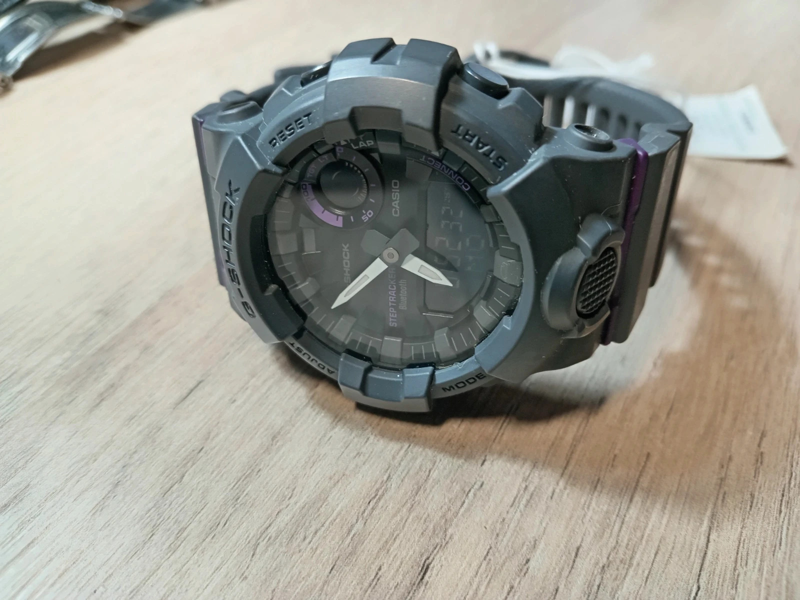 Casio G-shock GA-B800-8A 4