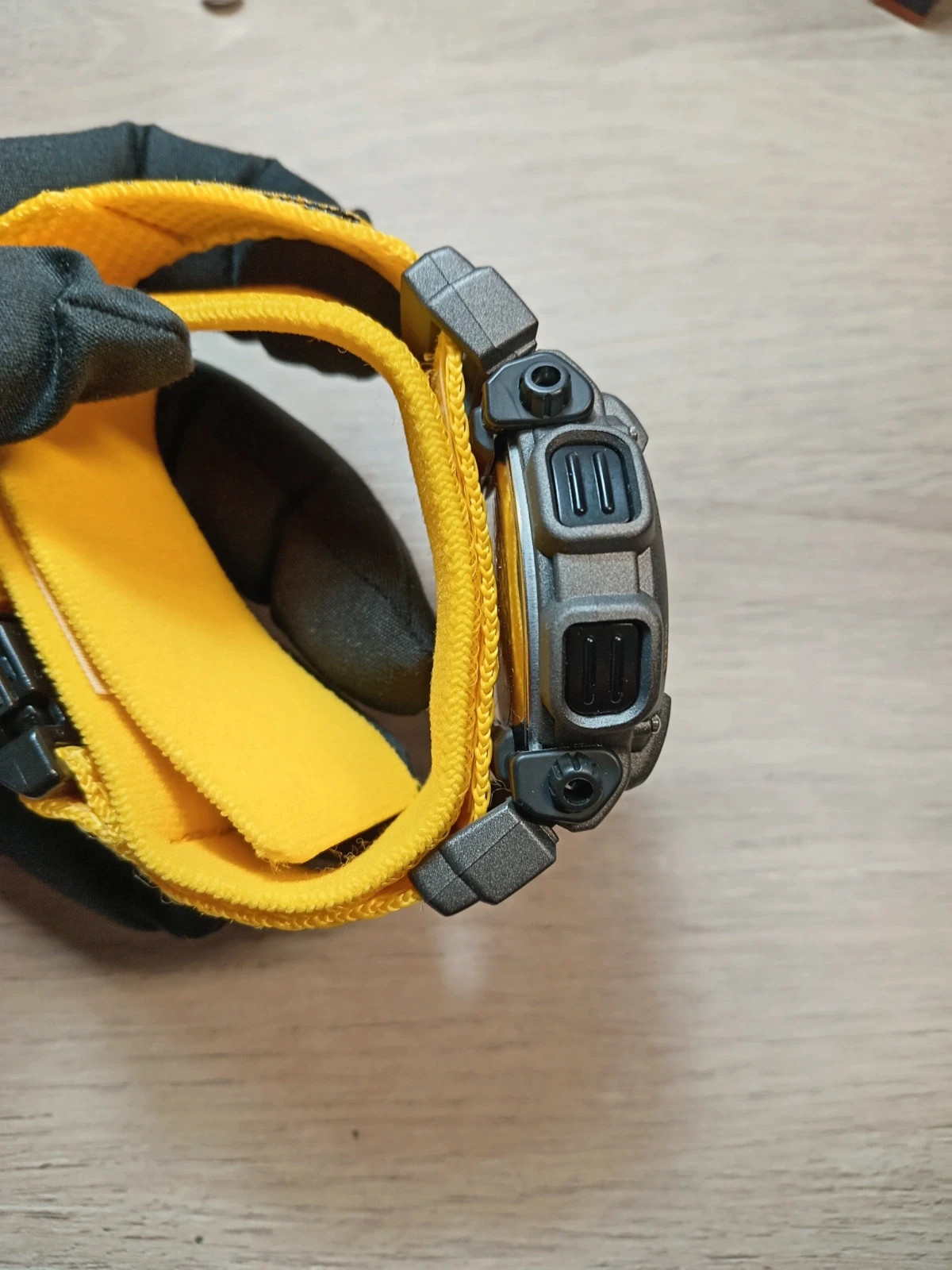 Casio G-shock DW-8800AJ-9B "Aurele" 3