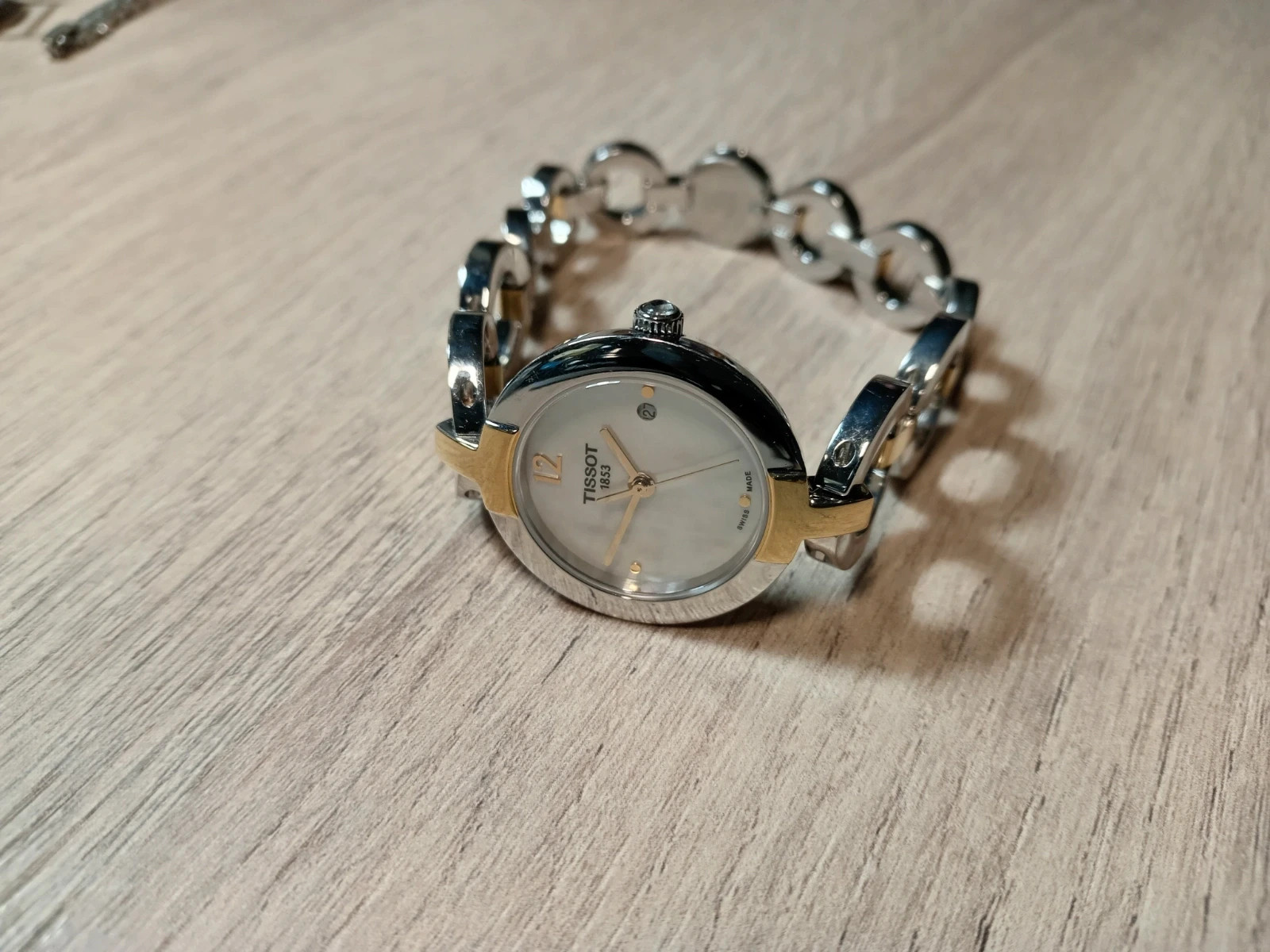 Tissot Pinky T084.210.22.017.00 3