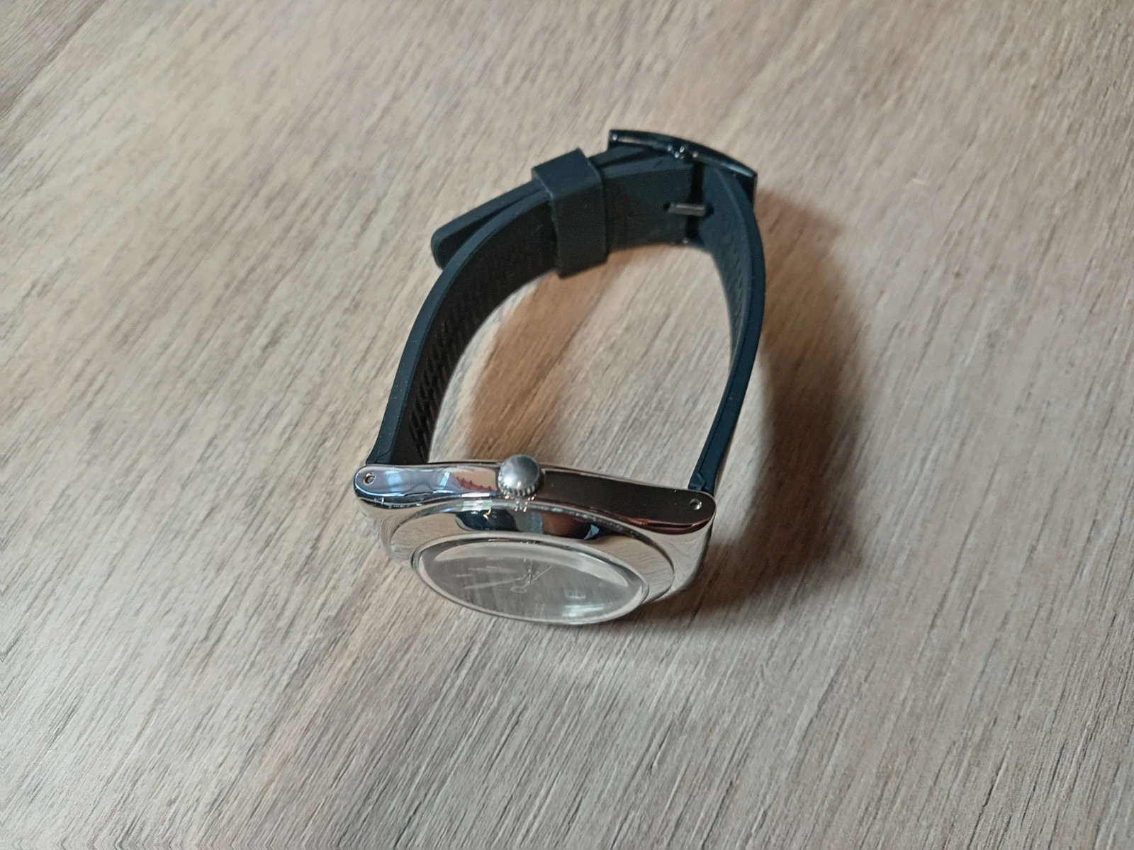 Swatch Irony YGS737 Feature steel 4