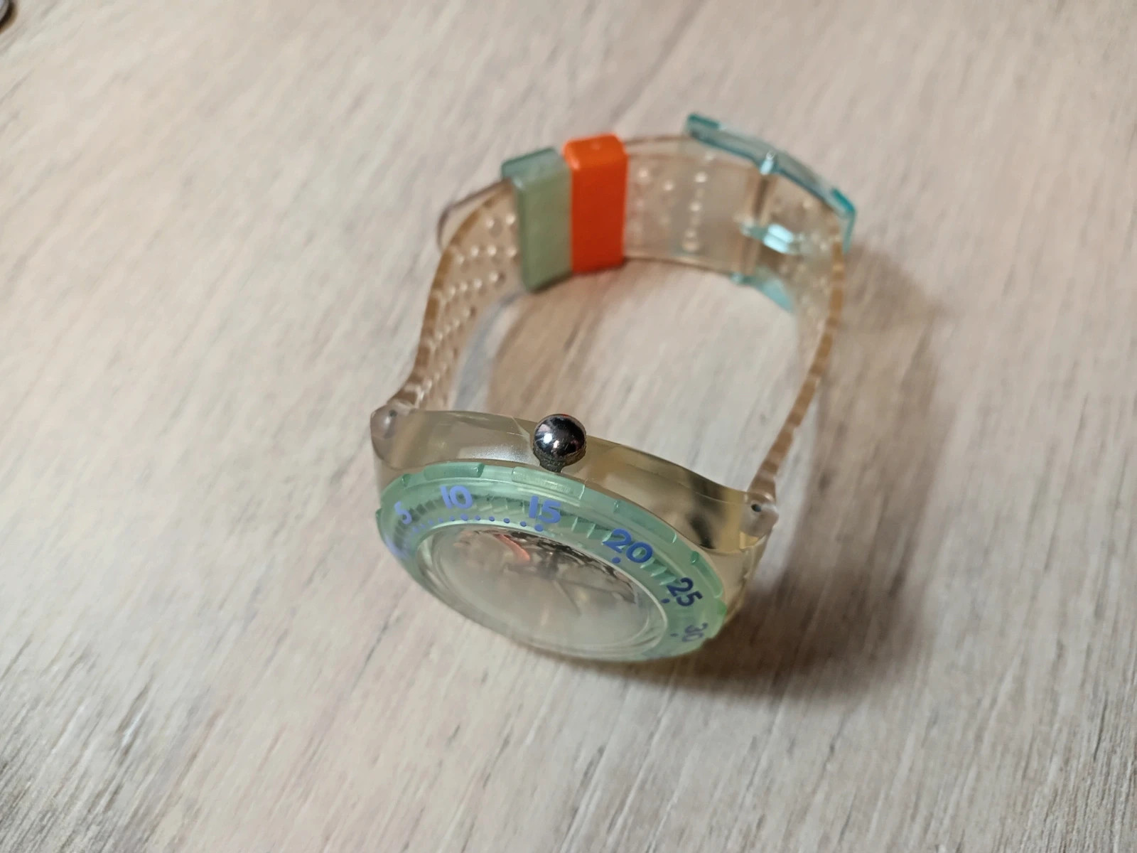 Swatch Scuba 200 'Jelly Bubbles' SDK104 4