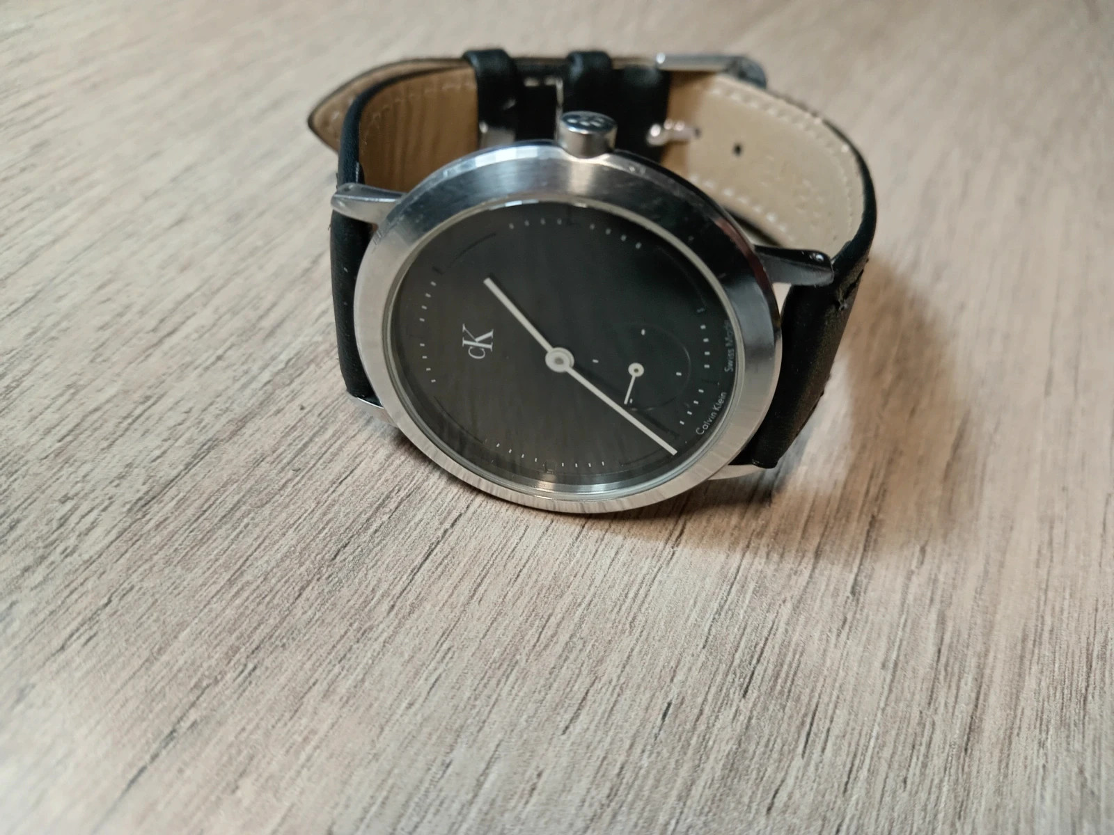 Calvin Klein K331100 2