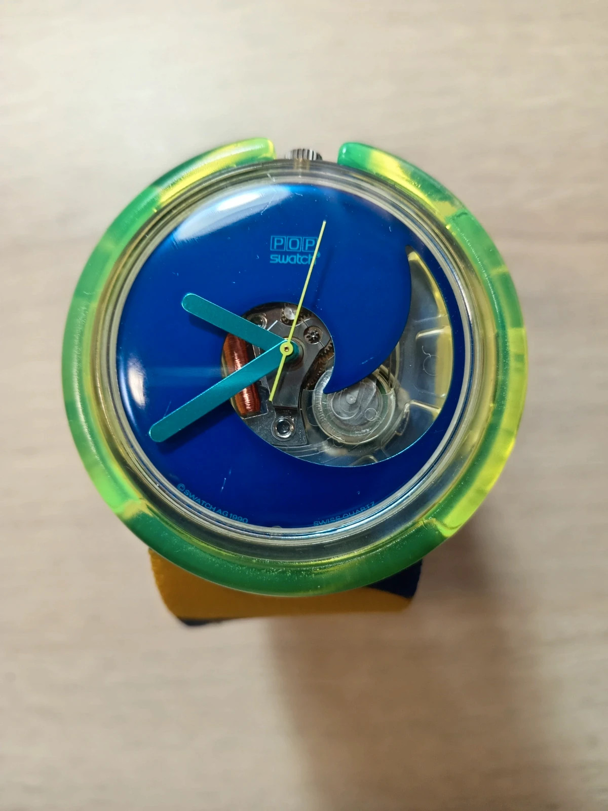 Swatch Pop PWK138 Aqua Club 2