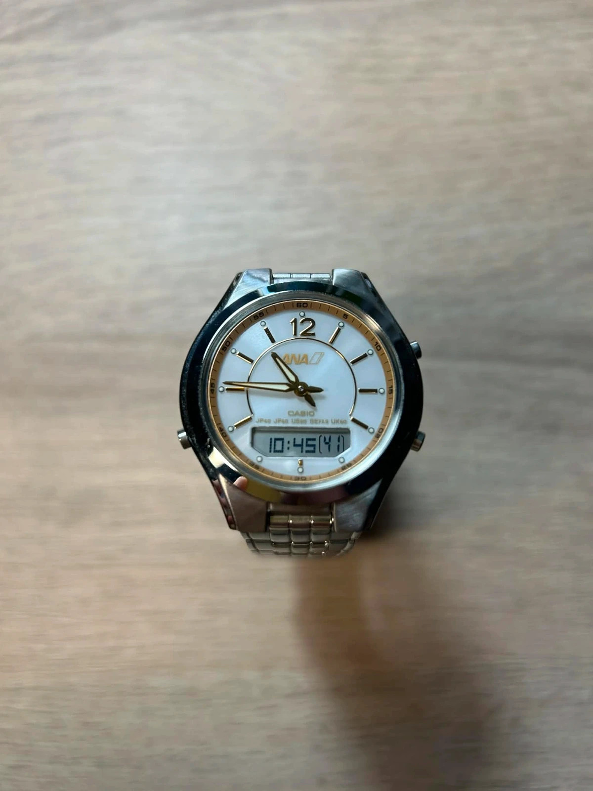 Casio ana LCW-M200 2