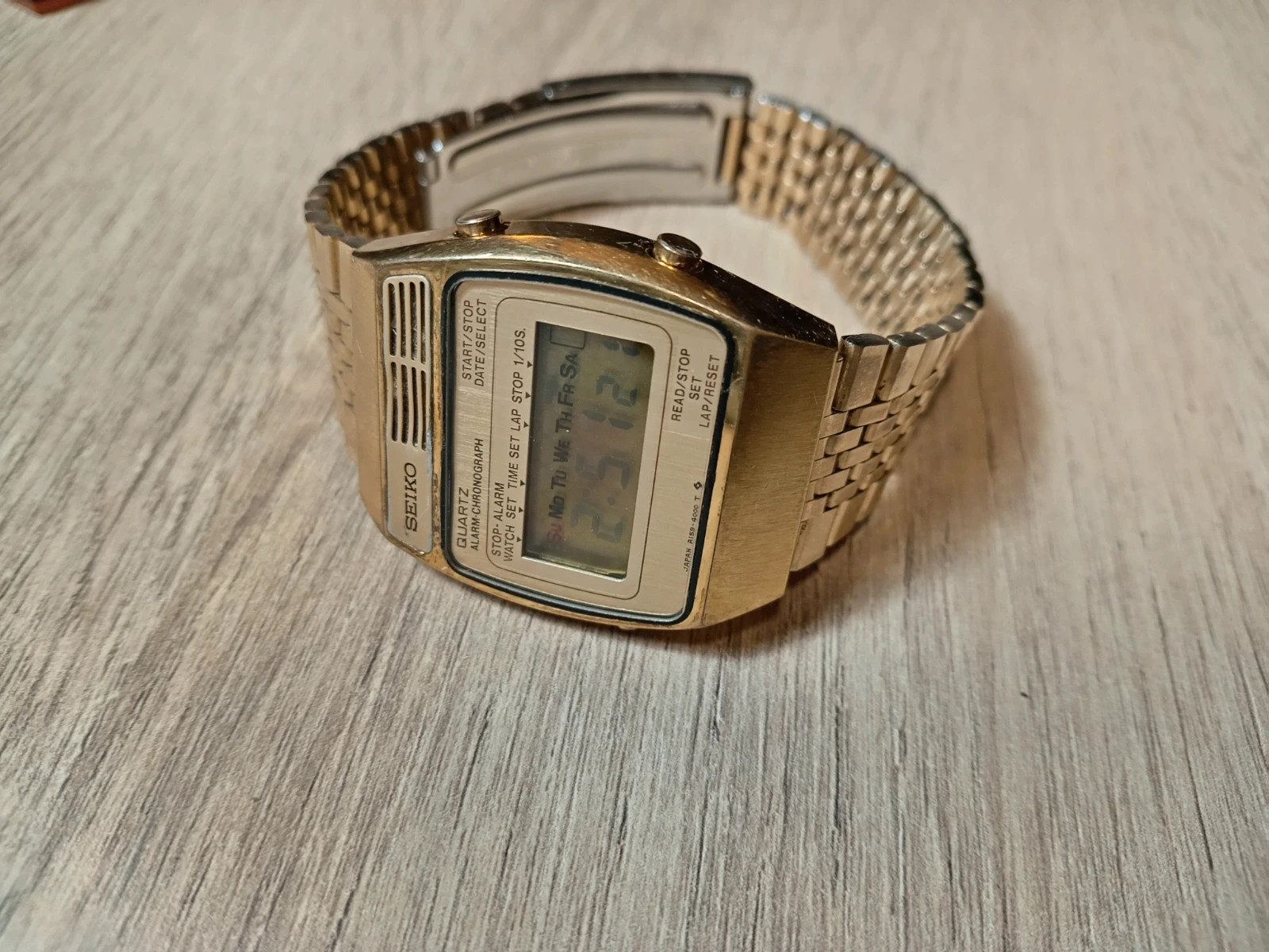 Seiko A159-4000G 2