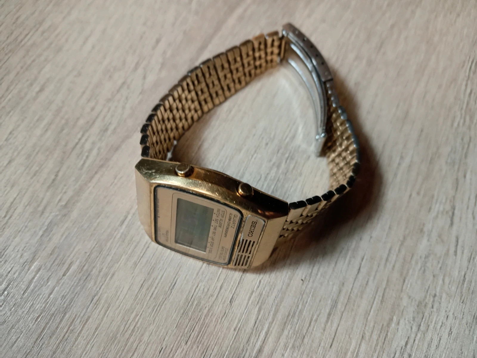 Seiko A159-4000G 4