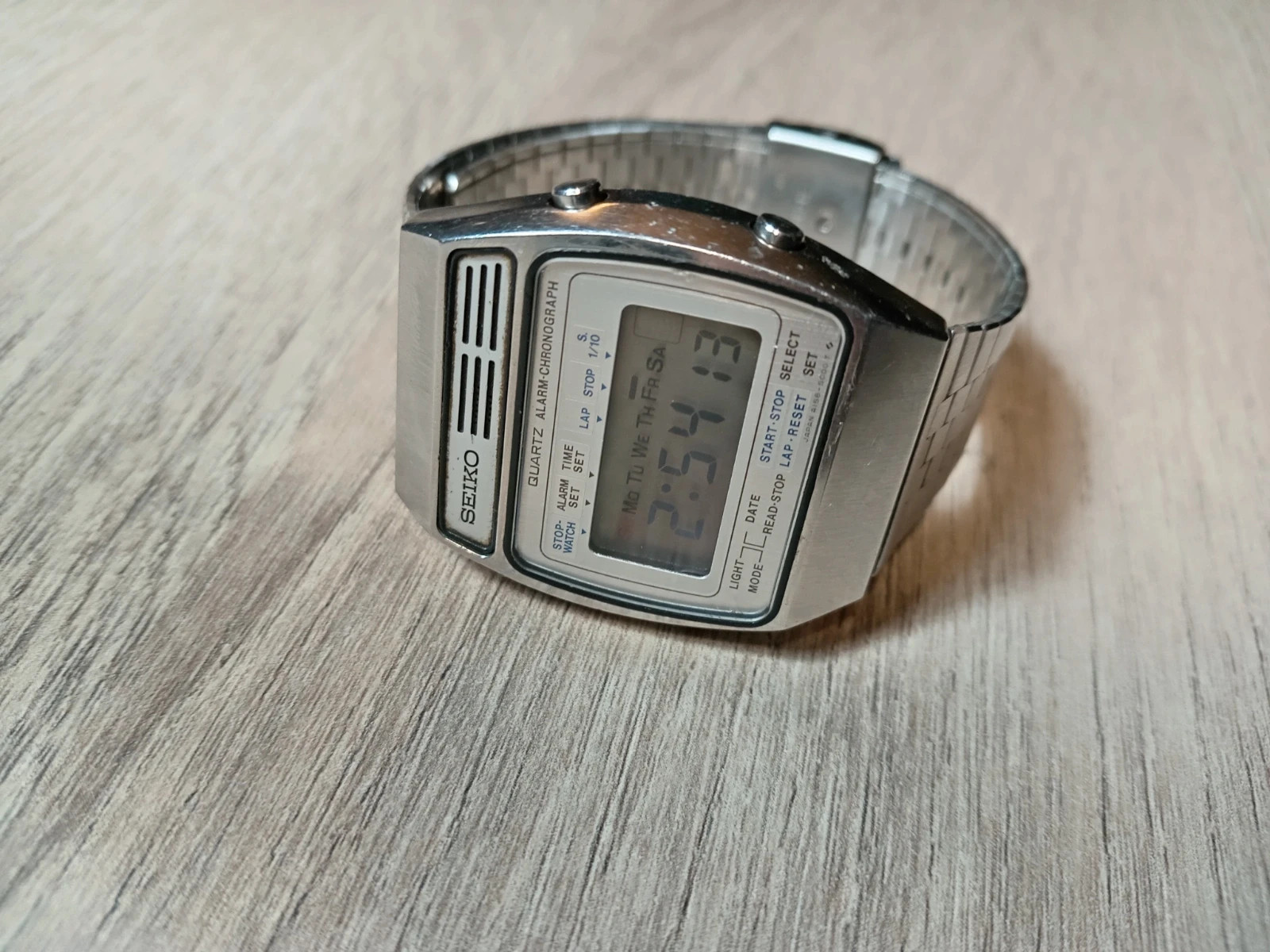 Seiko A158-5000 3
