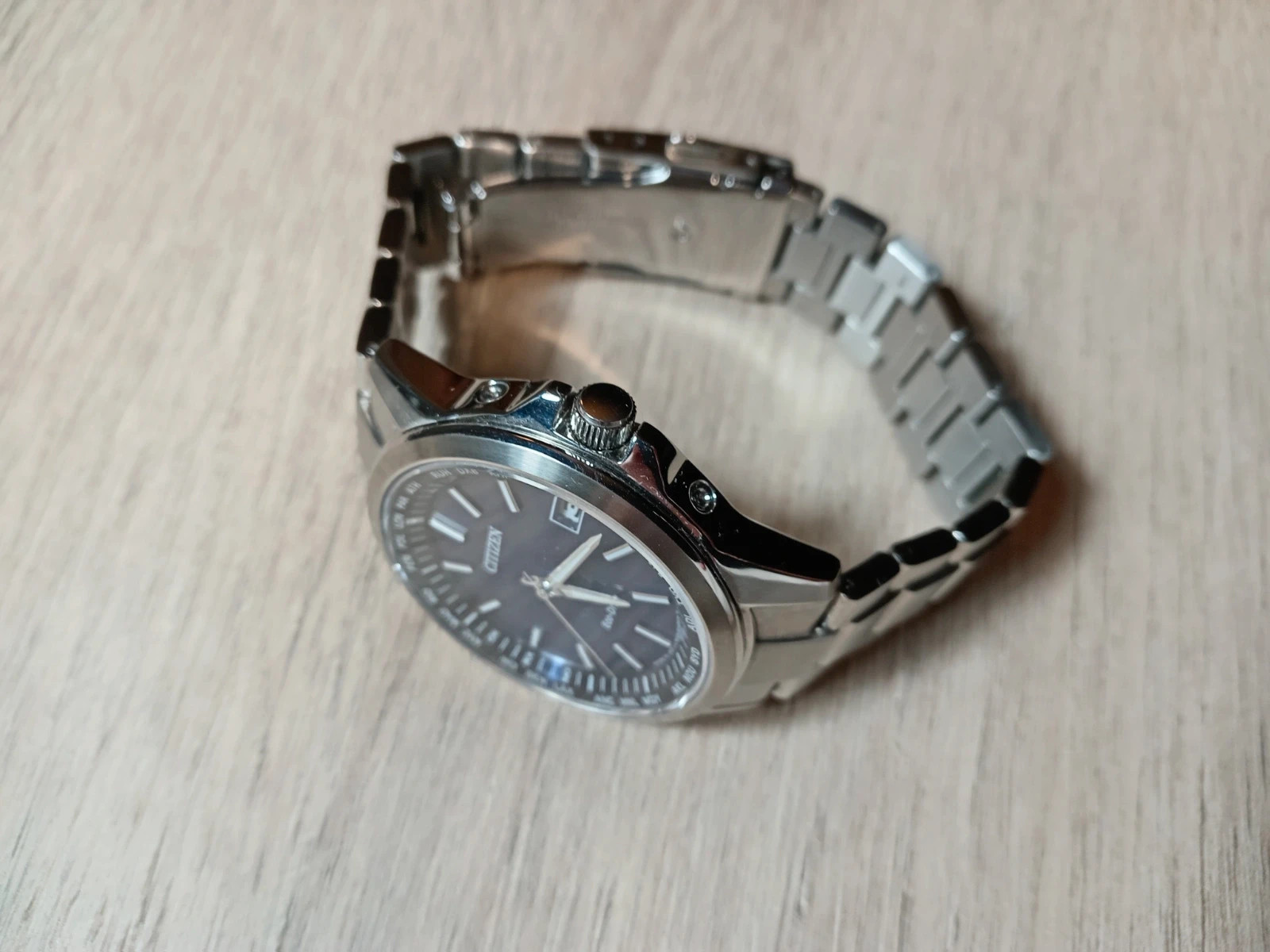 Citizen Eco-Drive CB1090-59L 3