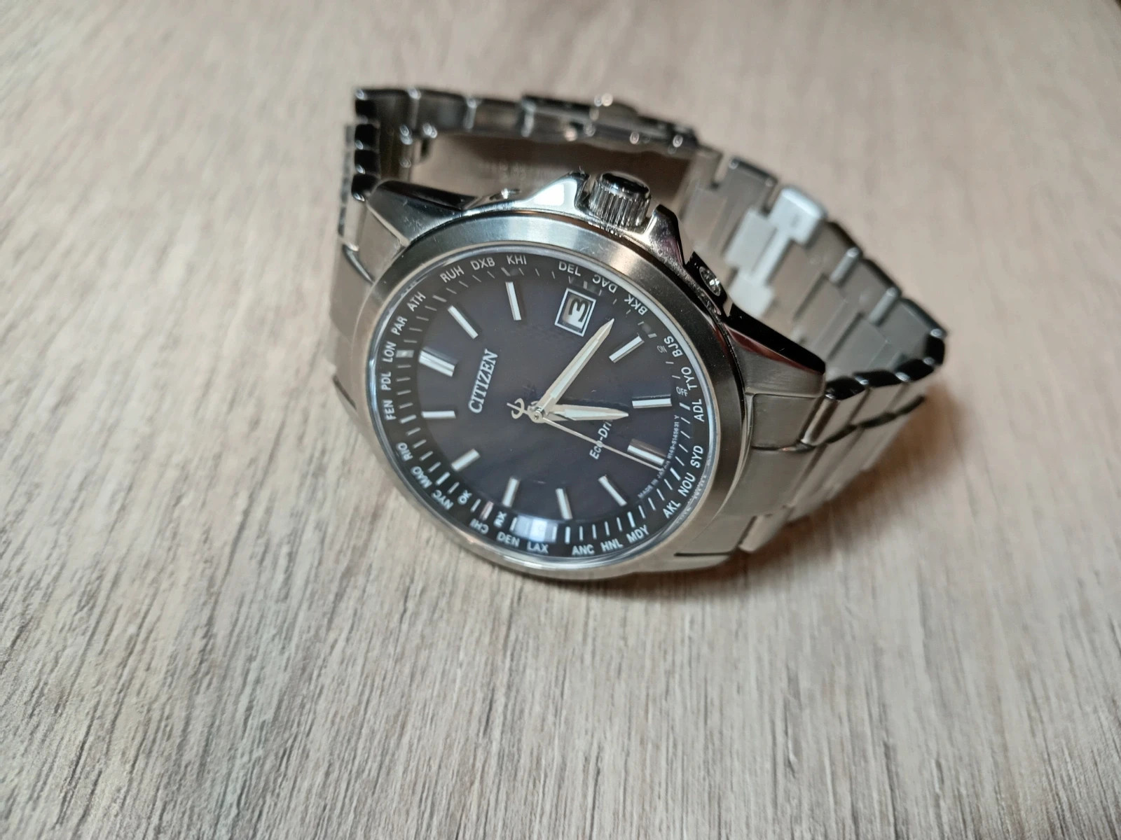 Citizen Eco-Drive CB1090-59L 2