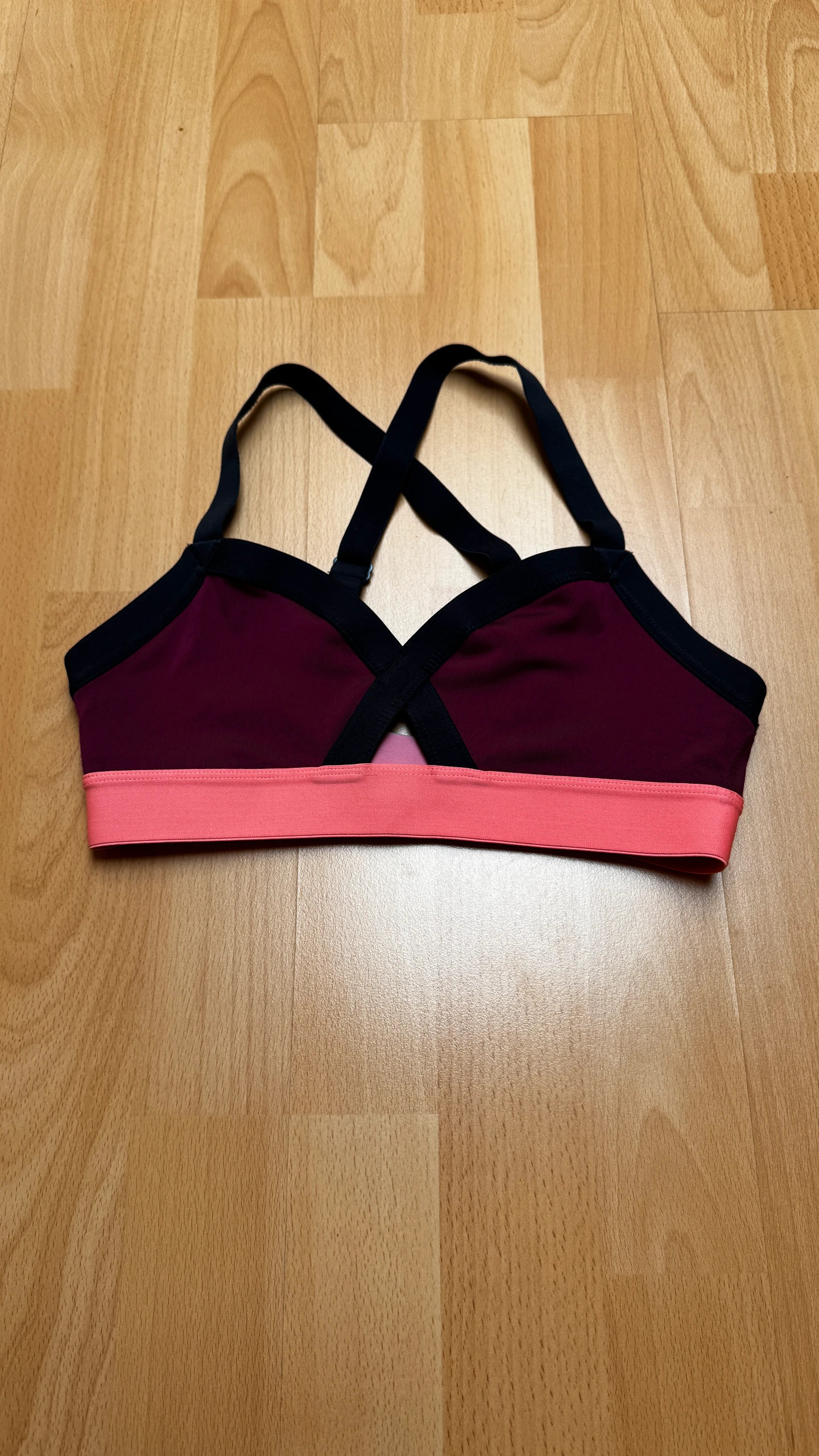 H&M keresztpántos sportmelltartó 2