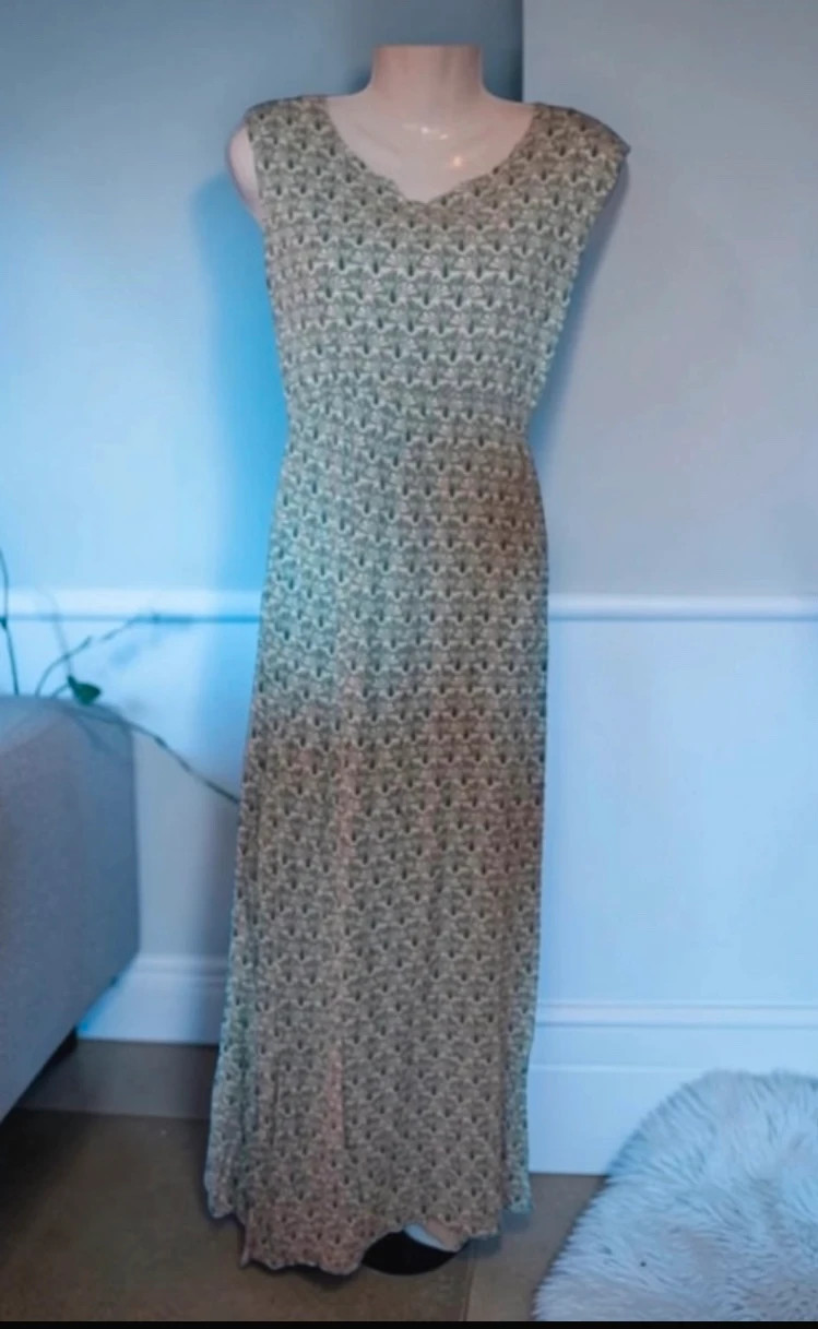 Különleges csavart hátú elegáns maxiruha (M-L) 3