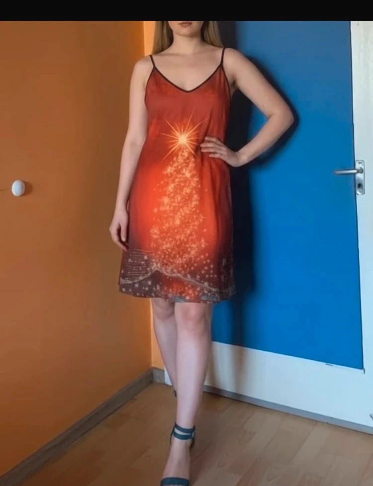 ÚJ Címkés Piros Csillagos Ruha 1