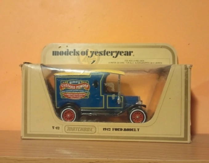Matchbox Models of Yesteryear Y-12 1912 Ford T Van (Bird's Custard Powder) 3