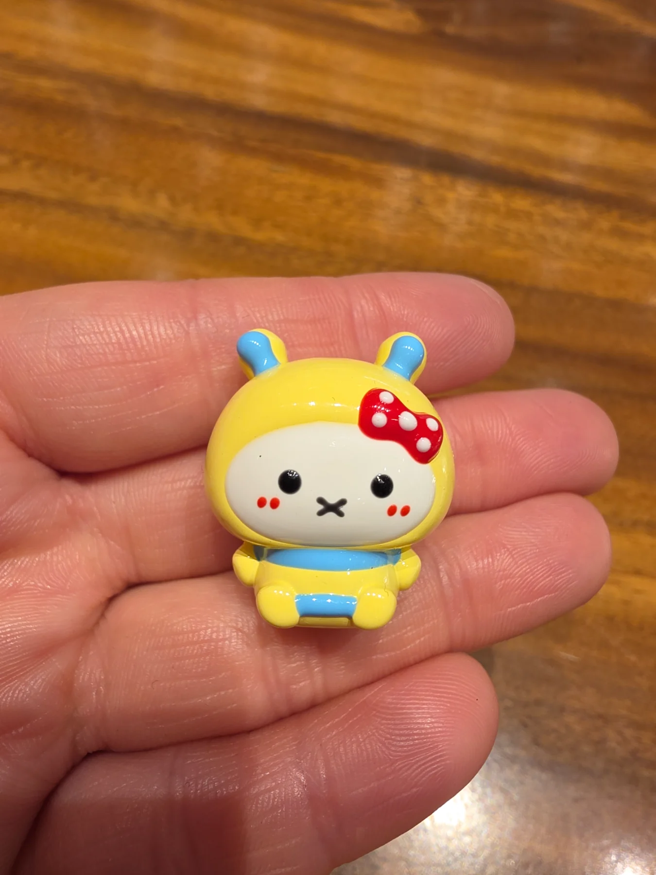 옐로 블루 인형 캐릭터 파츠