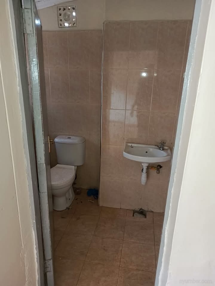 3 bedroom house to rent in Mamboleo,Kisumu - Image 6