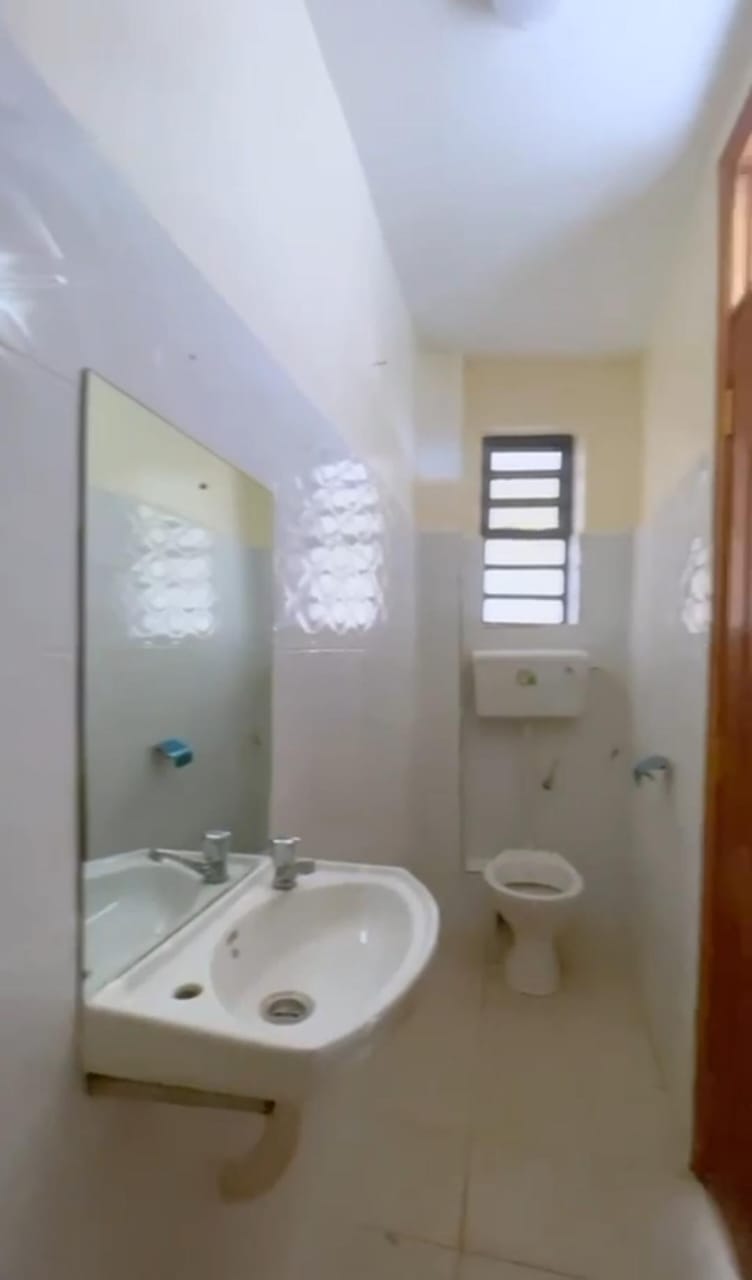 Kimbo Bedsitter - Image 3