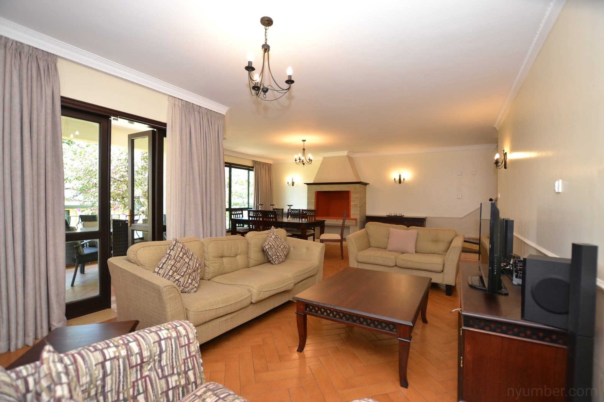 For Sale 3 Bedrooms With DSQ Townhouses In Kyuna Westlands  - Image 2
