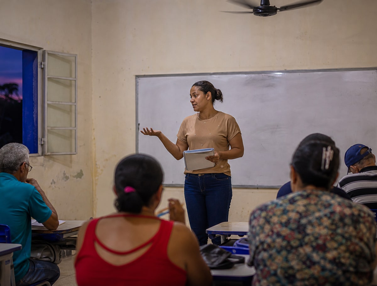 A educação foi o setor que mais empregou mulheres em Oeiras no ano. Imagem ilustrativa.