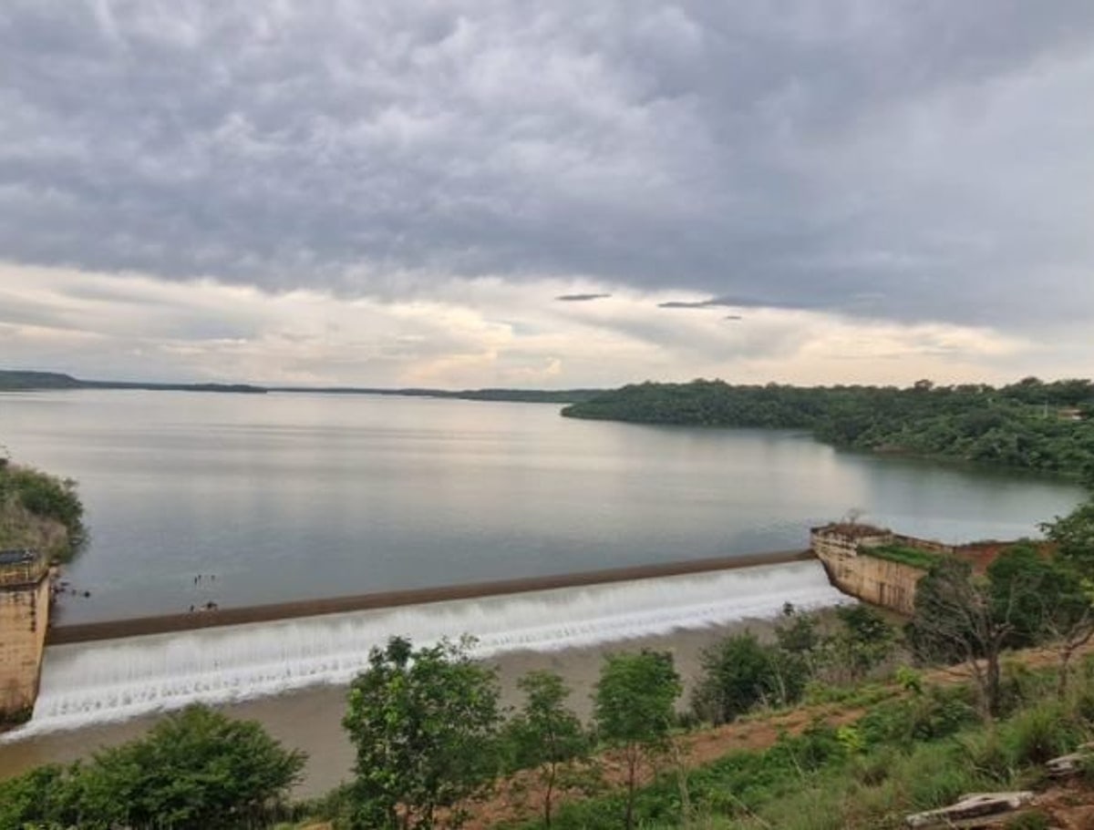 Barragem Salinas já opera na vazão máxima, diz Idepi, após pedido para ampliar água a Oeiras