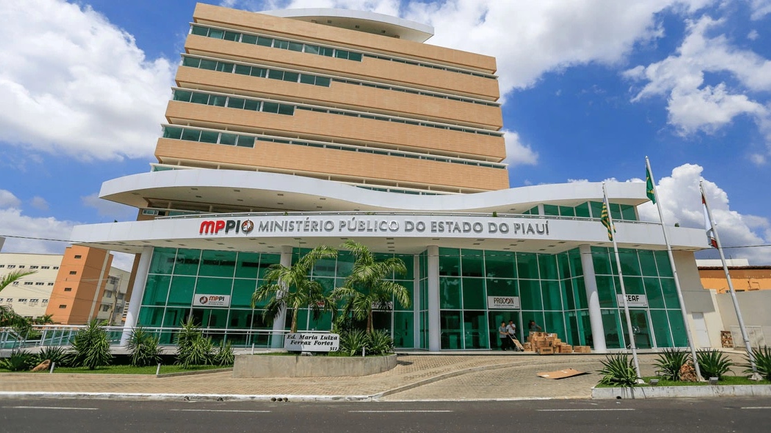MP arquiva investigação sobre vans da Saúde em Oeiras