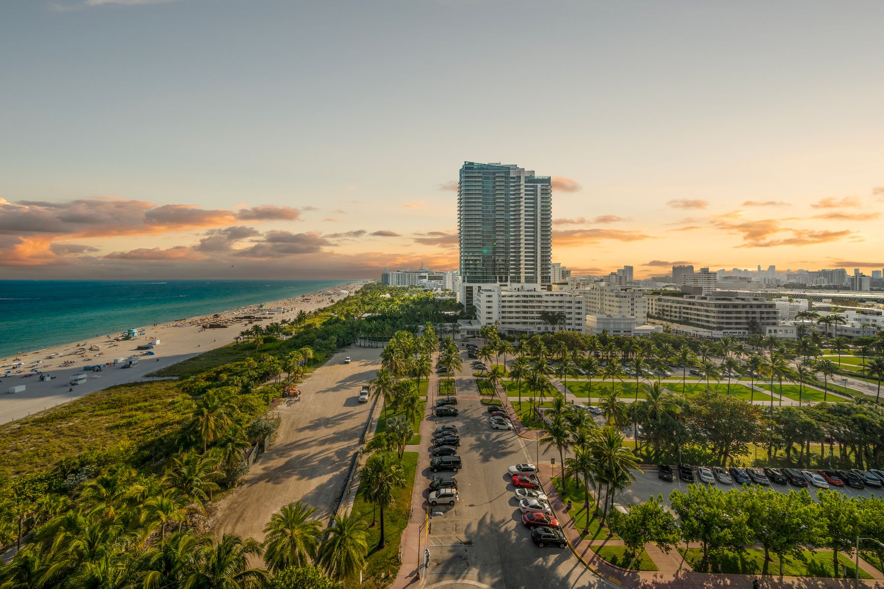 2201 Collins Ave_1oakstudios_01