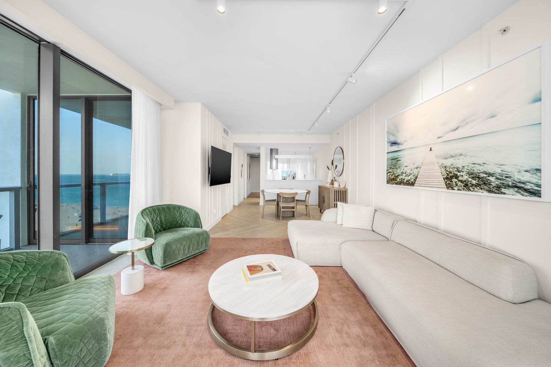 2201 Collins Ave_1oakstudios_03