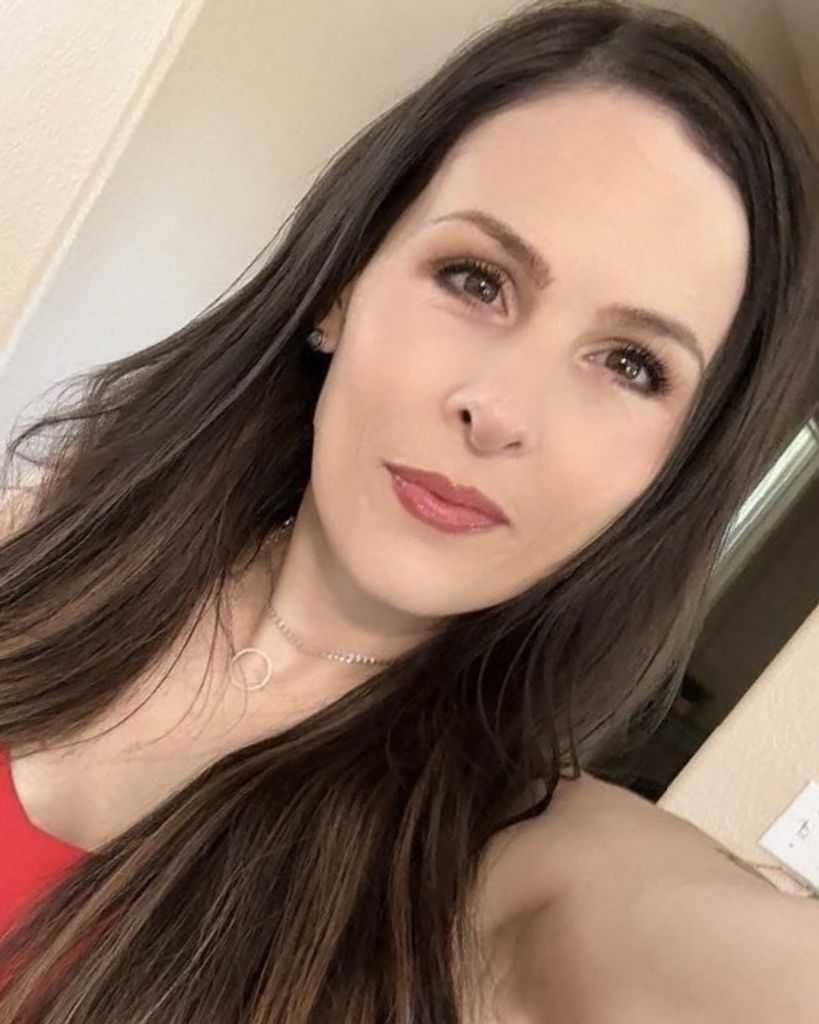 Shanna Jo Miller