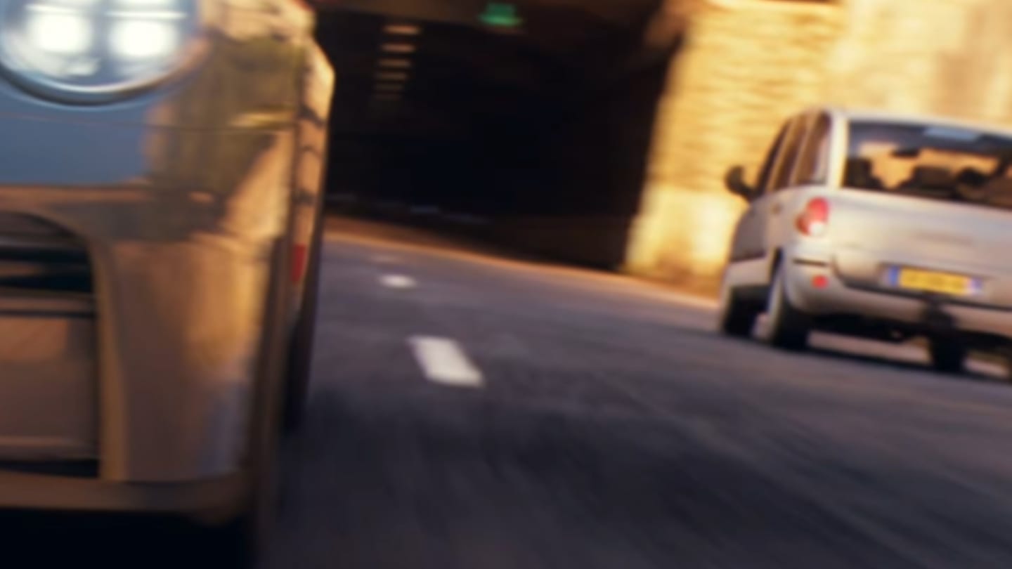 La Fiat Multipla dans Clutch