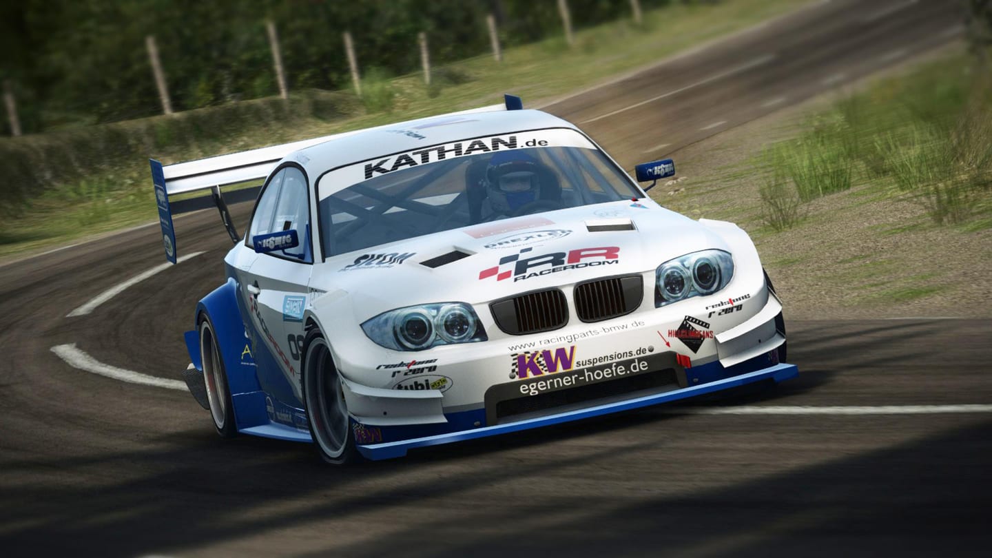 La 134 Judd V8 utilisee pour la Coupe FIA Esports de course de cote