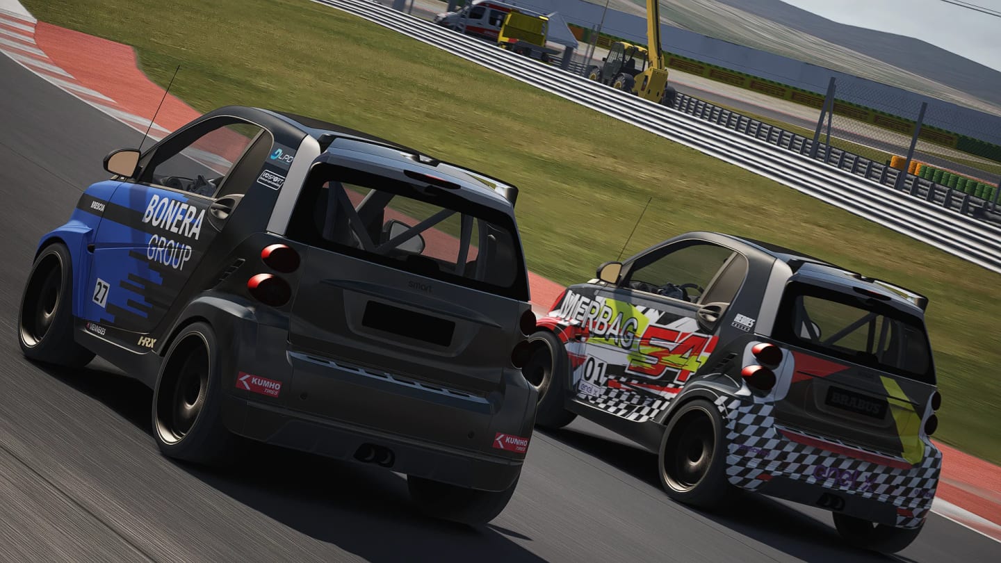 Comparaison des livrees de la SMART Fortwo Racing Cup