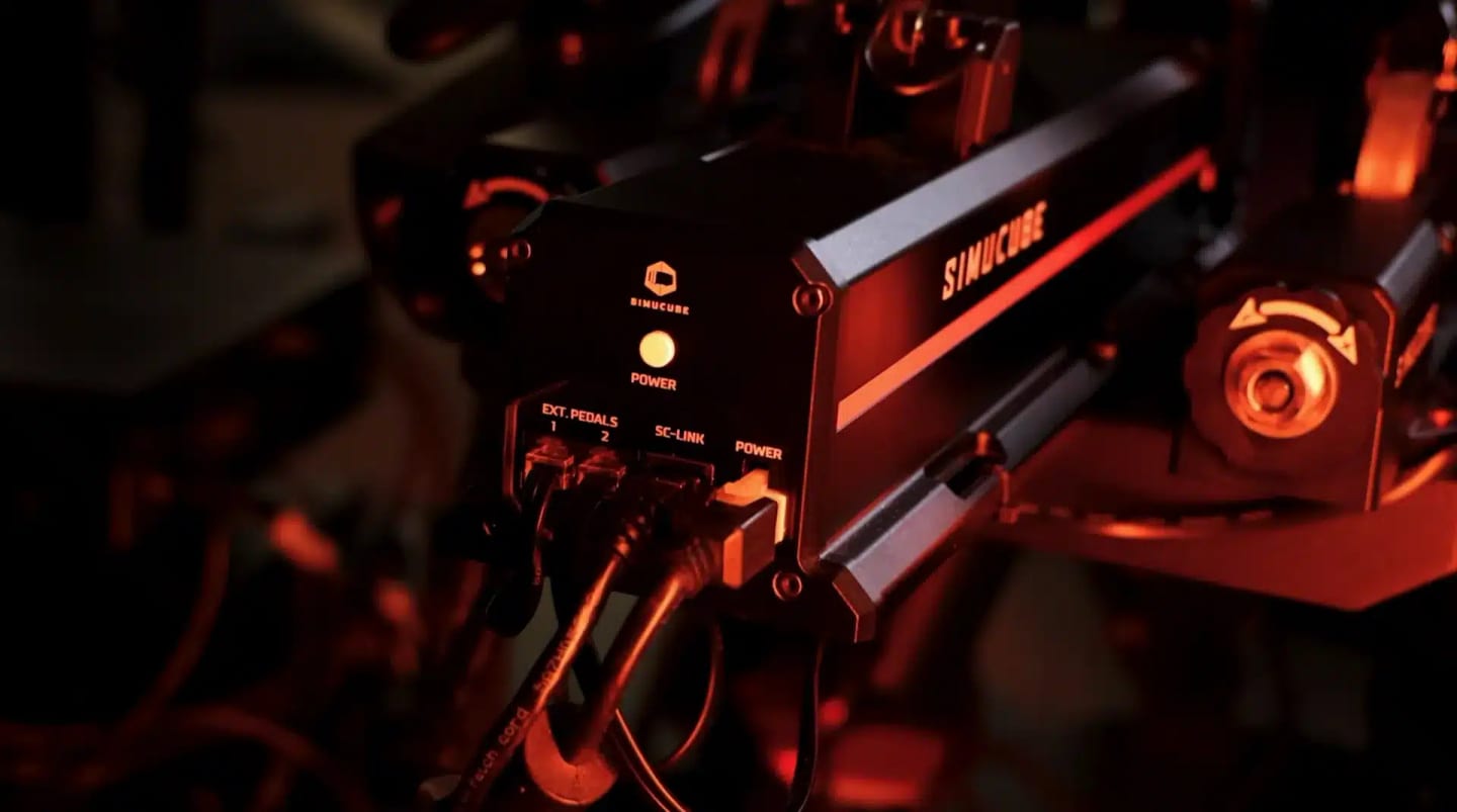 Simulateur DDX Precision, Driven DynamiX x Simucube x Genelec