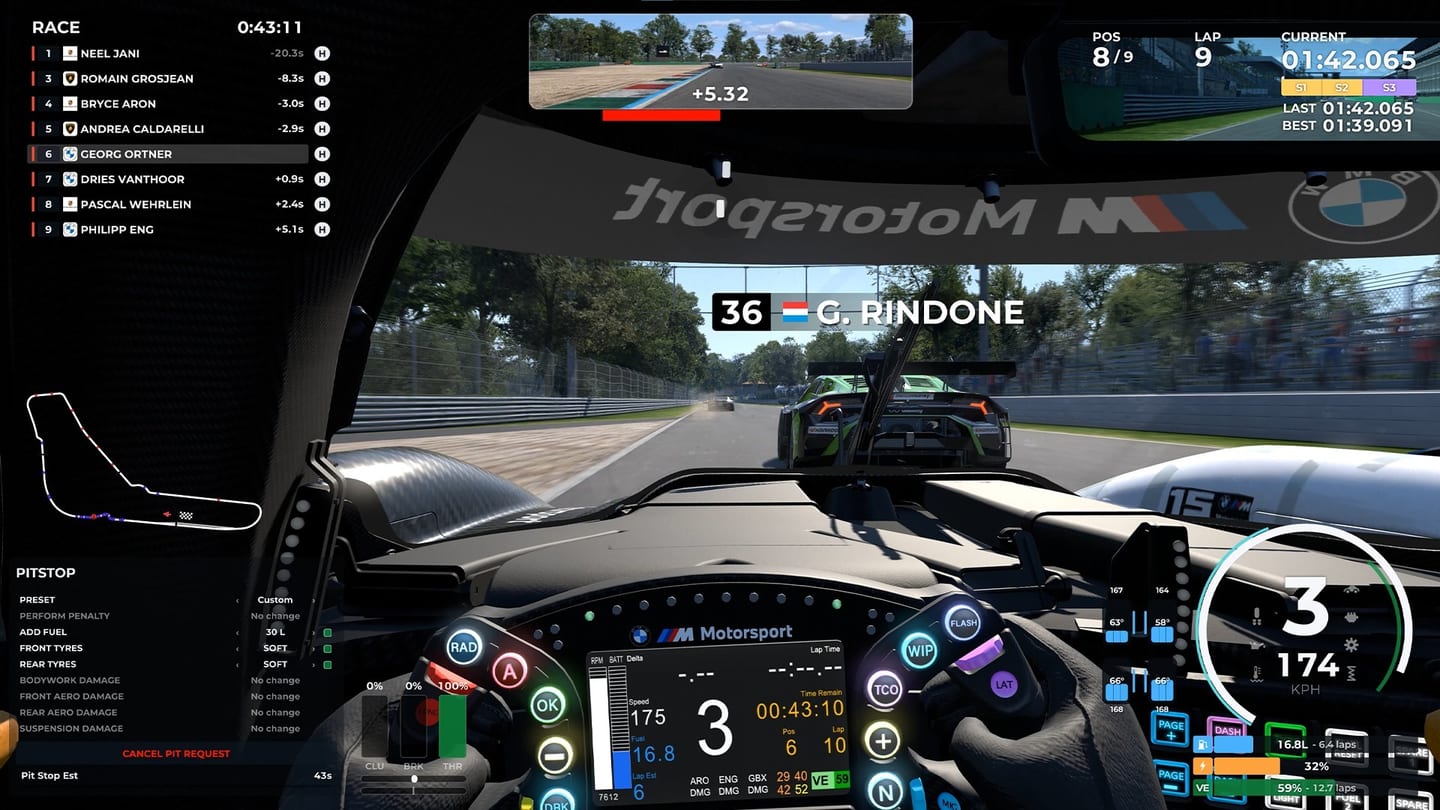 La nouvelle interface COSMO UI de RaceRoom