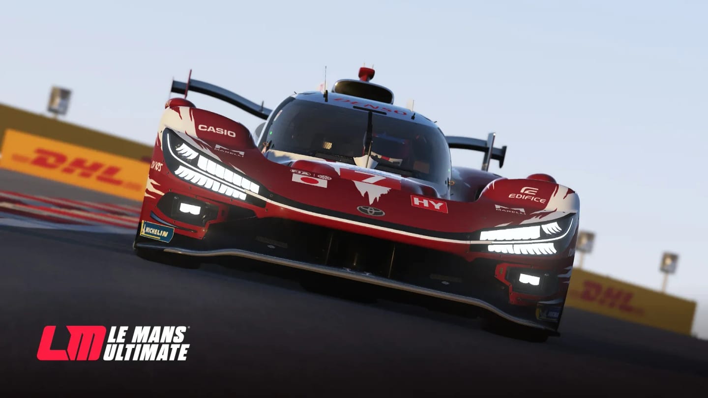 LMP2 aux couleurs ELMS 2026 sur la ligne droite de Silverstone