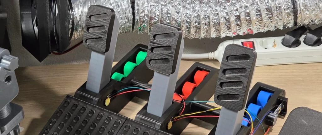 Ensemble easyrace de MandićLab : volant, pédalier et shifter imprimables en 3D