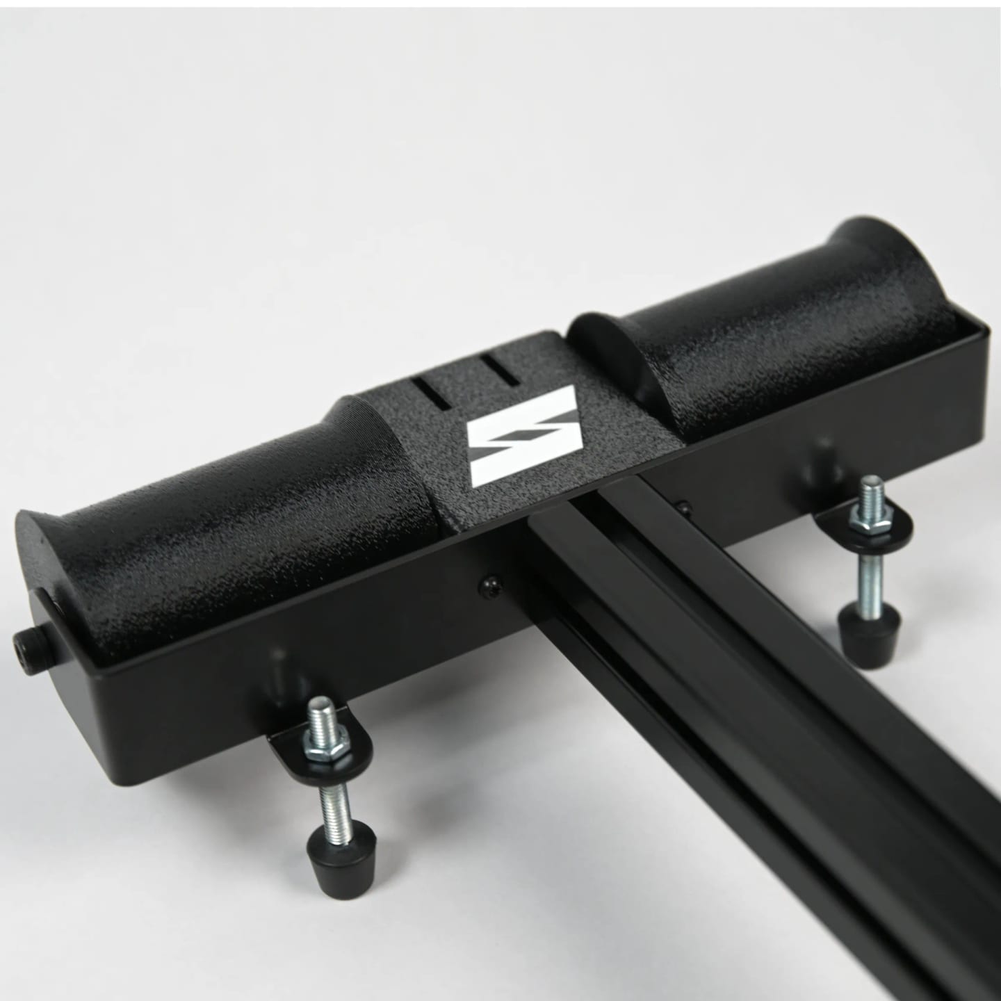 SIMRIG SBM : le tensionneur de ceinture actif de 30 kg par côté est disponible